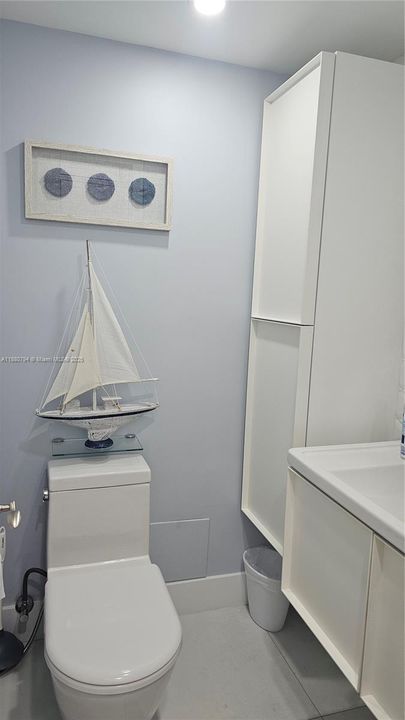 Под контрактом: $3,500 (1 спален, 1 ванн, 870 Квадратных фут)