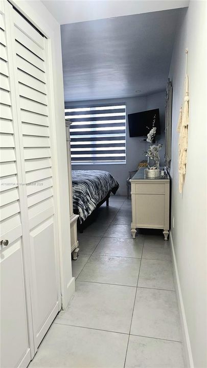 Под контрактом: $3,500 (1 спален, 1 ванн, 870 Квадратных фут)