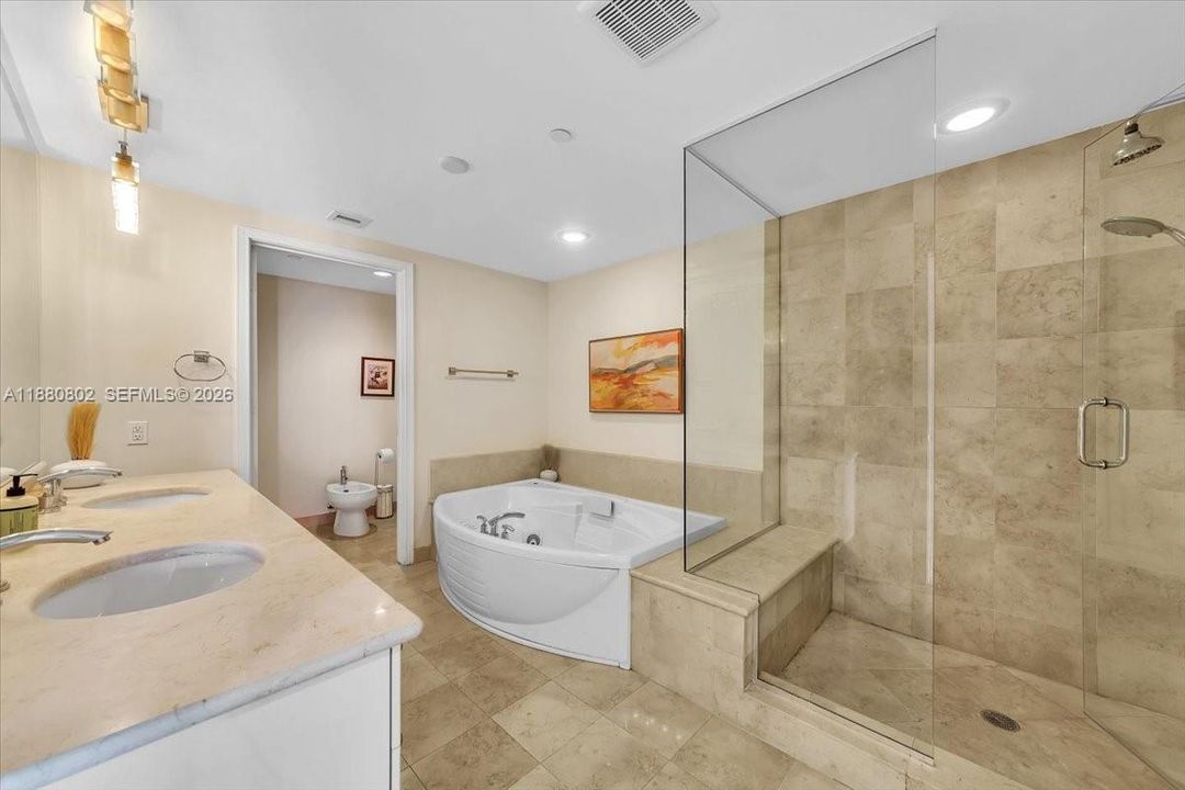 For Sale: $1,895,000 (3 beds, 3 baths, 2627 Square Feet)