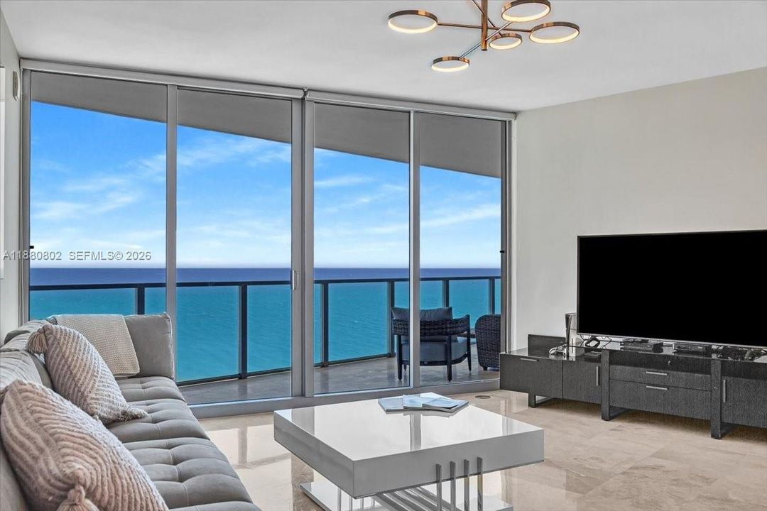 For Sale: $1,895,000 (3 beds, 3 baths, 2627 Square Feet)
