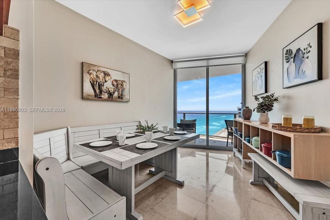 For Sale: $1,895,000 (3 beds, 3 baths, 2627 Square Feet)