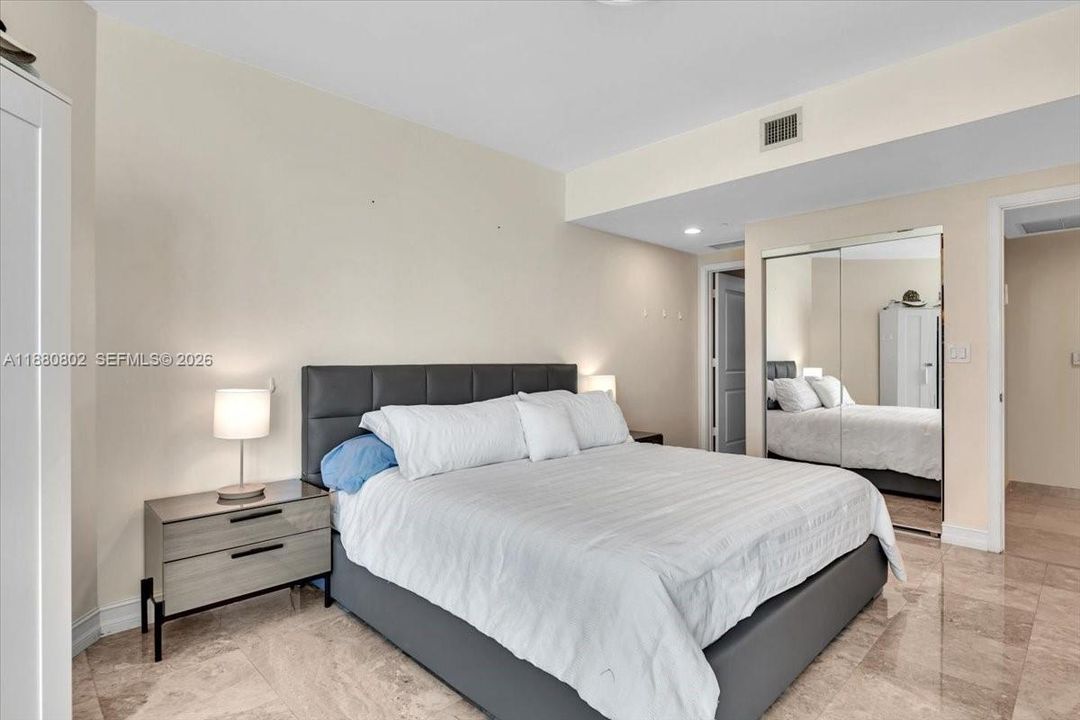 For Sale: $1,895,000 (3 beds, 3 baths, 2627 Square Feet)