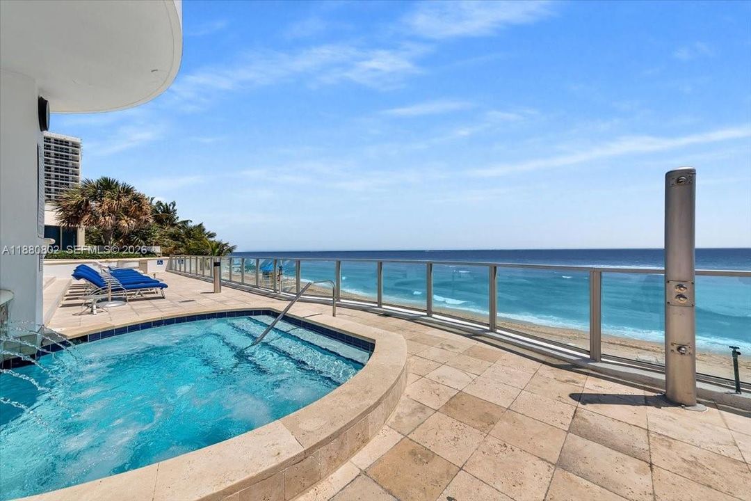 For Sale: $1,895,000 (3 beds, 3 baths, 2627 Square Feet)