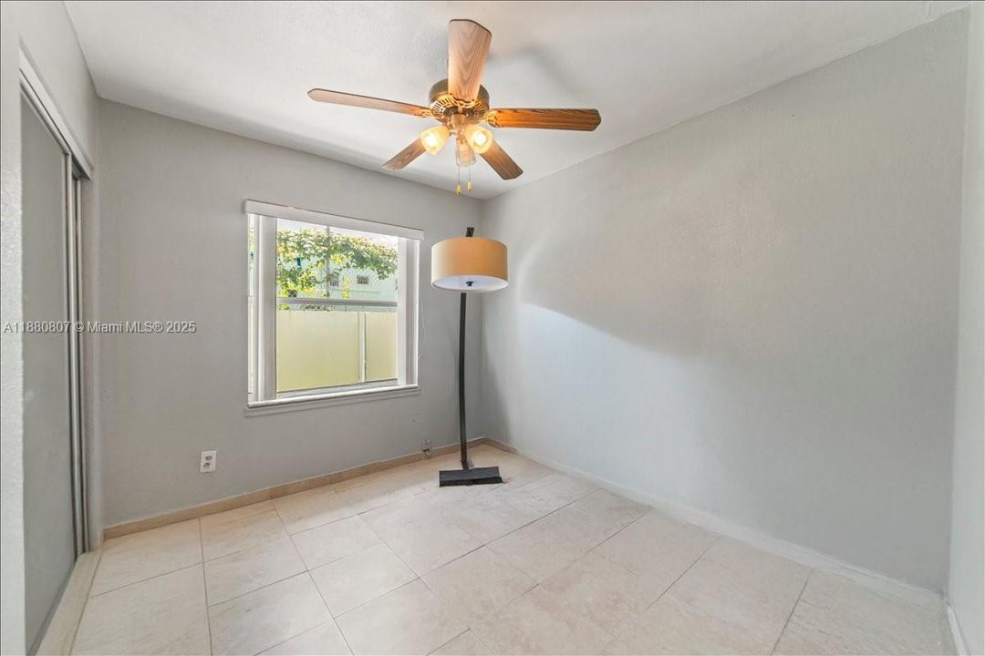 For Sale: $500,000 (4 beds, 2 baths, 1254 Square Feet)