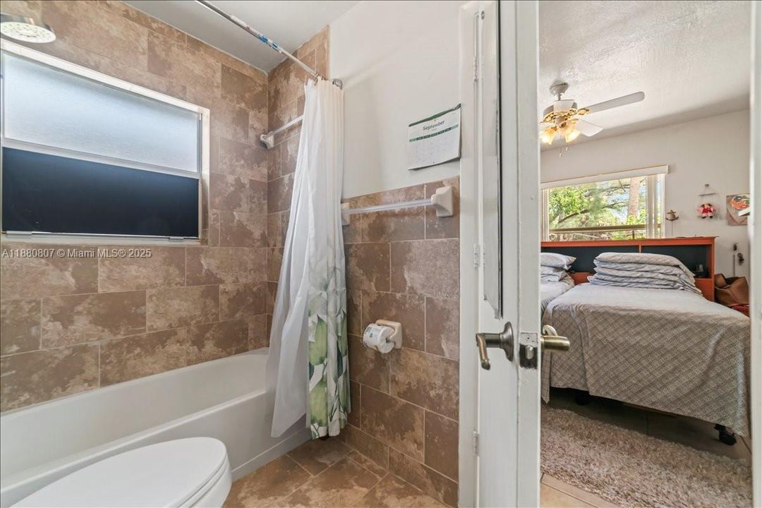 For Sale: $500,000 (4 beds, 2 baths, 1254 Square Feet)