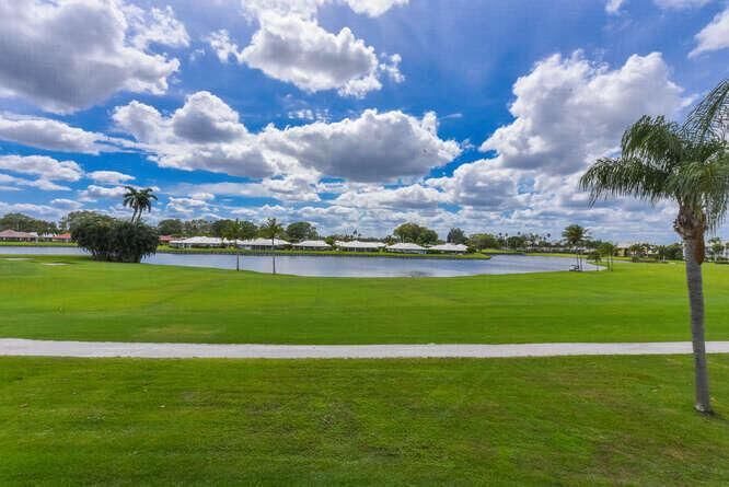 300 John F Kennedy Dr Apt 208-small-039-