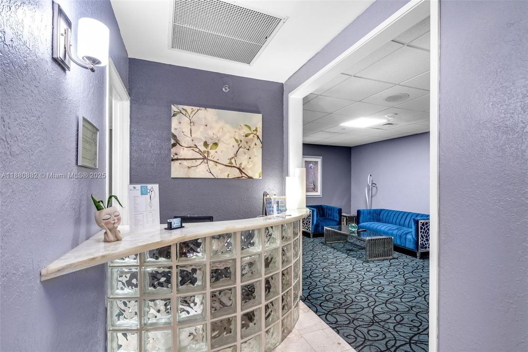 待售: $1,100,000 (2 贝兹, 2 浴室, 1460 平方英尺)