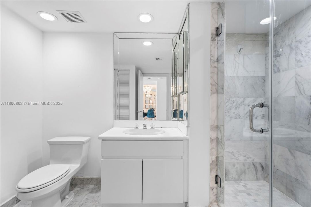 待售: $1,100,000 (2 贝兹, 2 浴室, 1460 平方英尺)