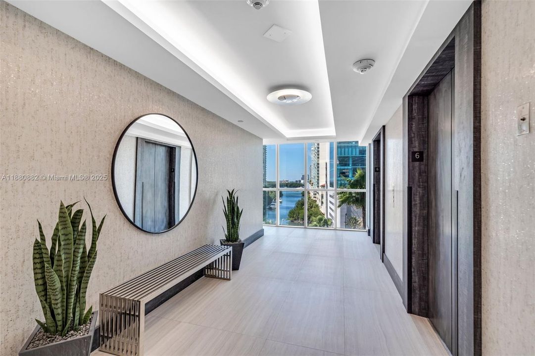 待售: $1,100,000 (2 贝兹, 2 浴室, 1460 平方英尺)