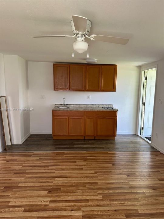 For Rent: $1,200 (1 beds, 1 baths, 0 Square Feet)