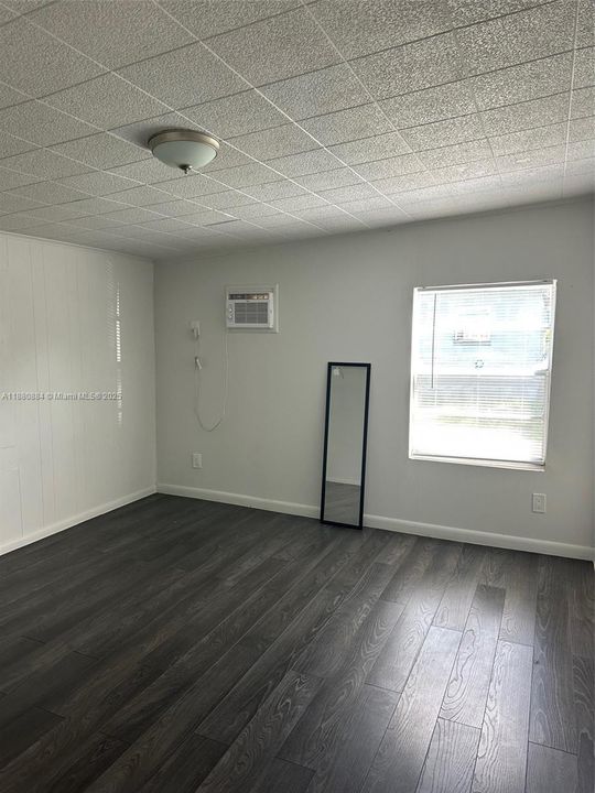 For Rent: $1,200 (1 beds, 1 baths, 0 Square Feet)