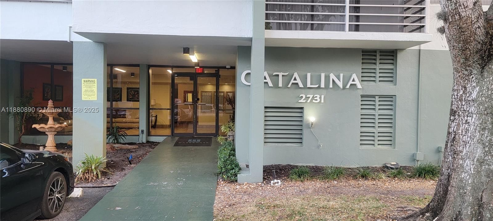 На продажу: $174,999 (1 спален, 1 ванн, 780 Квадратных фут)