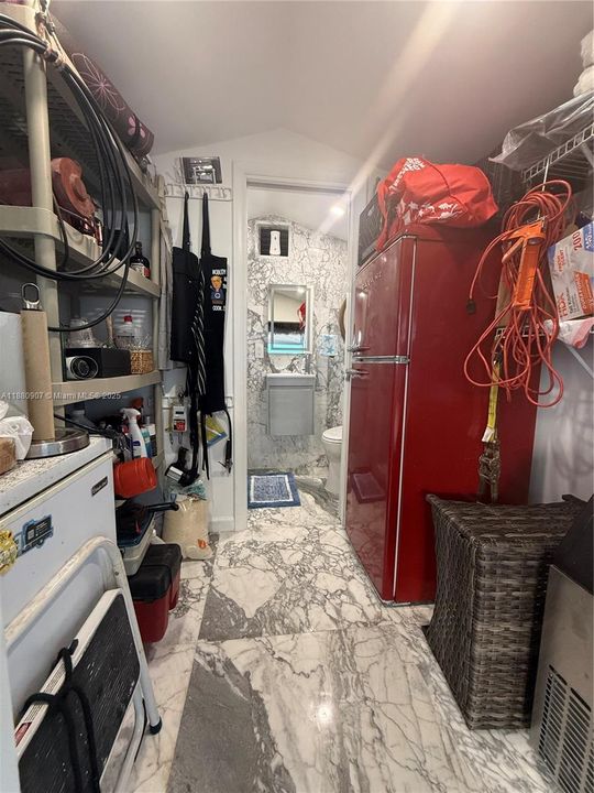 待售: $545,000 (1 贝兹, 1 浴室, 0 平方英尺)