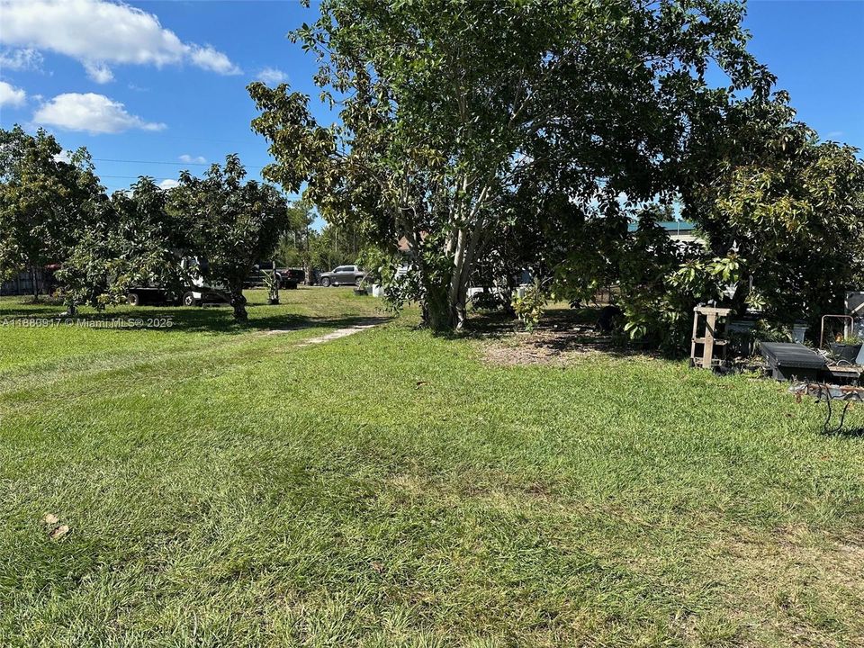 For Sale: $1,500,000 (6 beds, 3 baths, 2909 Square Feet)