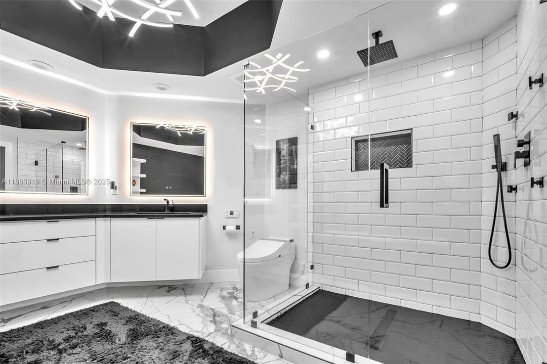 На продажу: $1,295,000 (2 спален, 2 ванн, 1522 Квадратных фут)