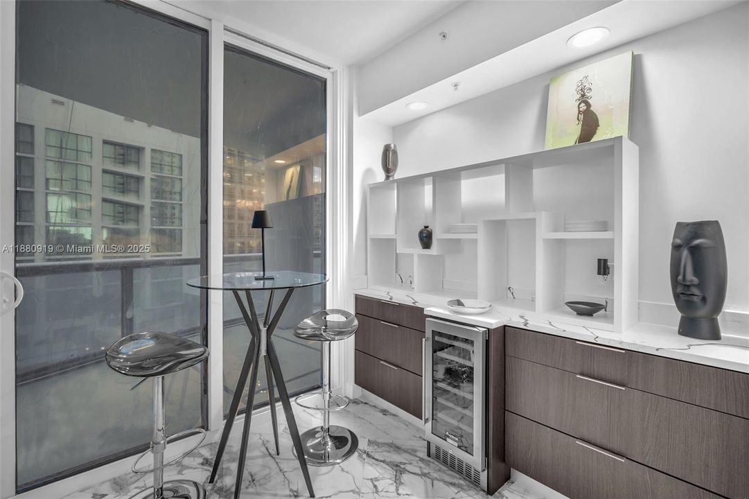 На продажу: $1,295,000 (2 спален, 2 ванн, 1522 Квадратных фут)