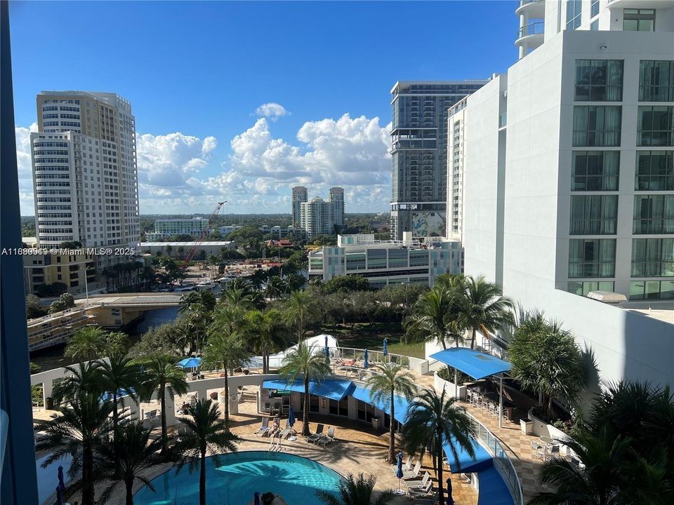 На продажу: $1,295,000 (2 спален, 2 ванн, 1522 Квадратных фут)