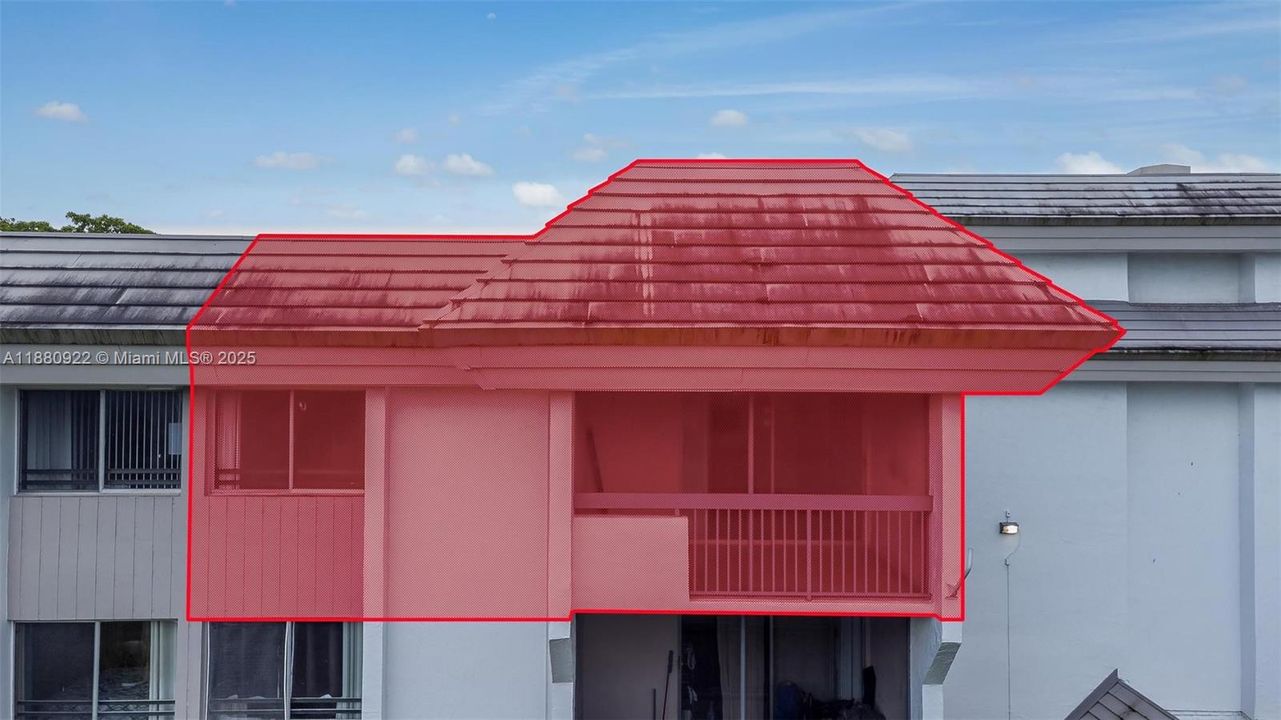 Под контрактом: $159,900 (1 спален, 1 ванн, 764 Квадратных фут)