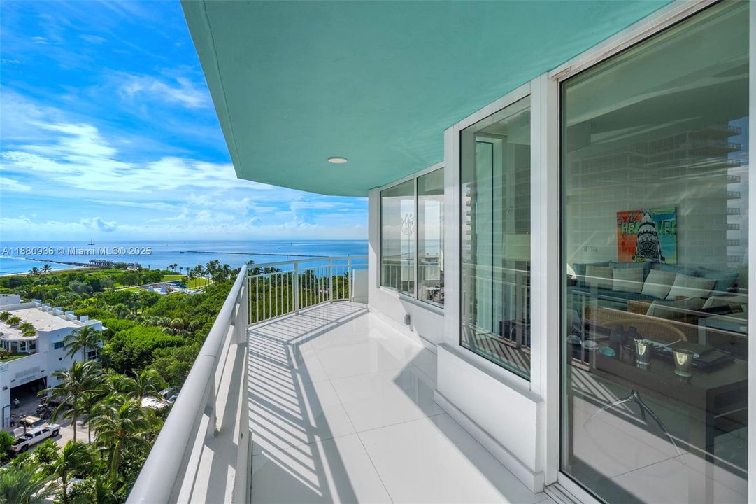 待售: $2,595,000 (3 贝兹, 3 浴室, 1802 平方英尺)