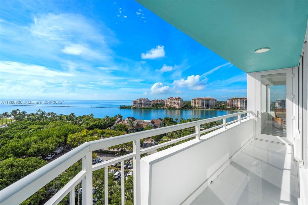 待售: $2,595,000 (3 贝兹, 3 浴室, 1802 平方英尺)