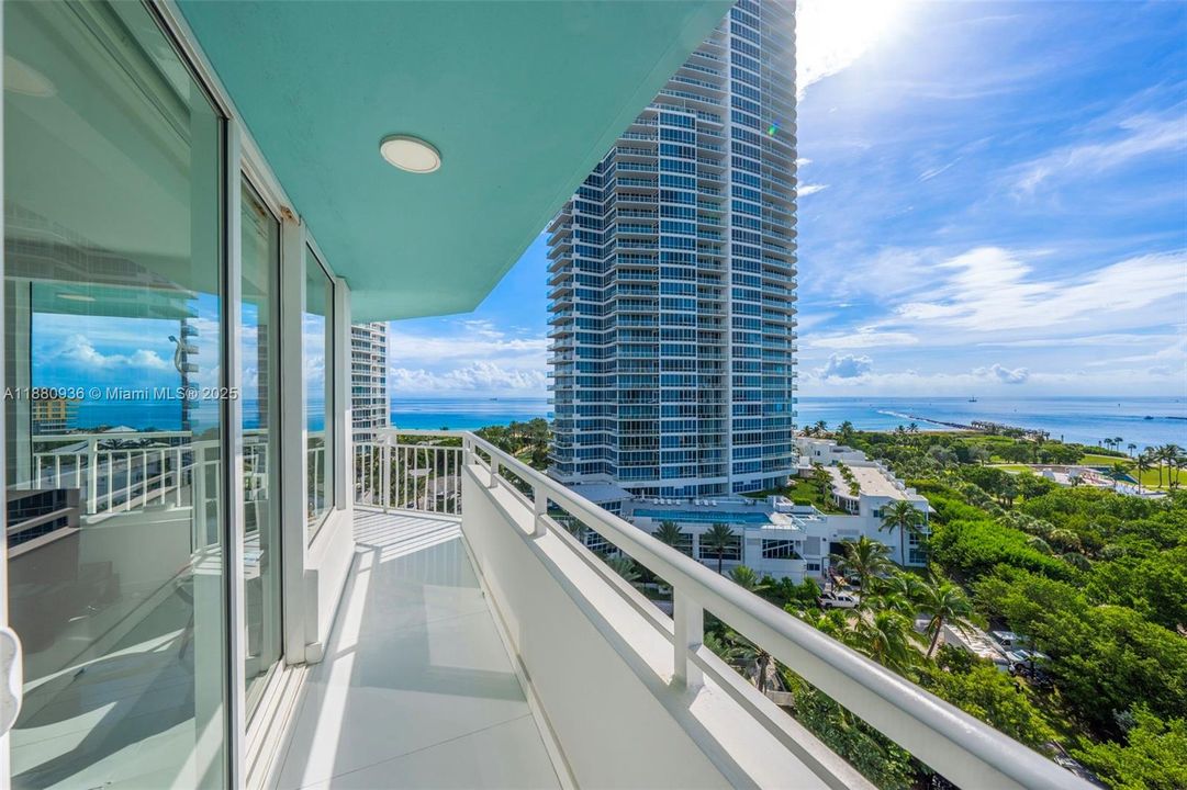 待售: $2,595,000 (3 贝兹, 3 浴室, 1802 平方英尺)