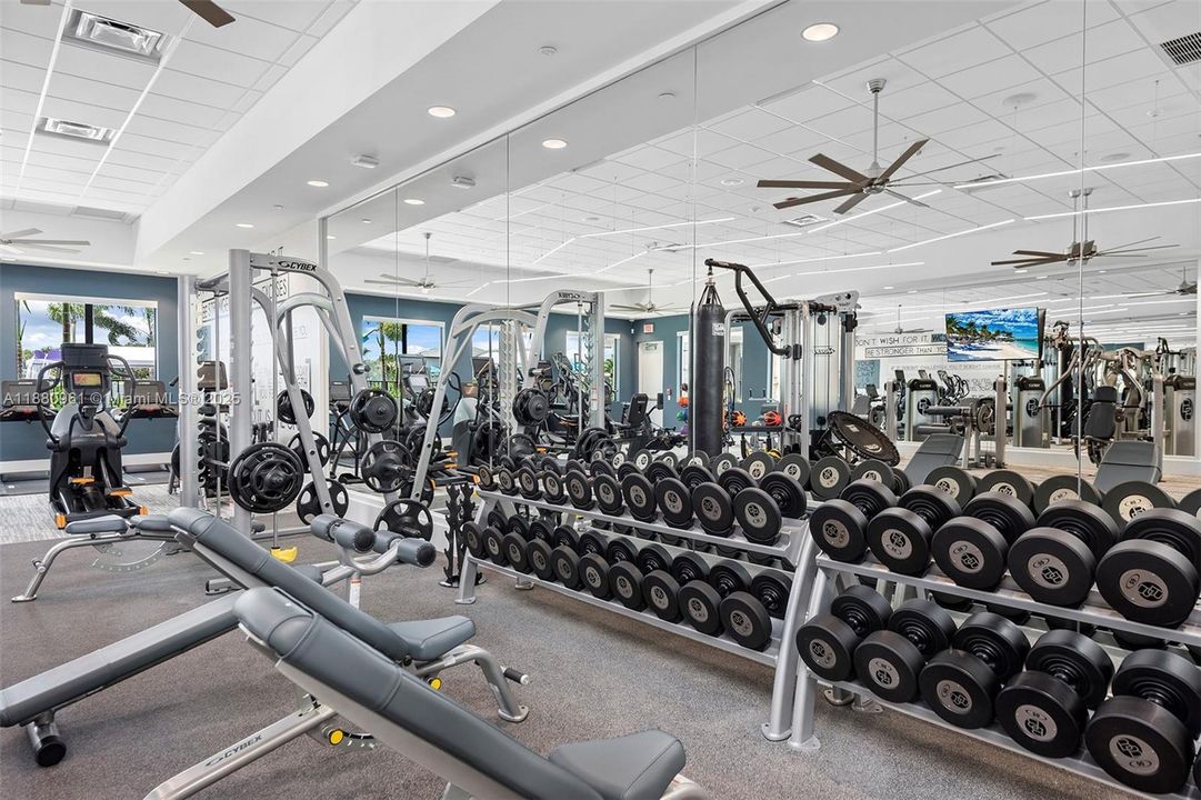 Recently Rented: $13,000 (5 beds, 7 baths, 4527 Square Feet)