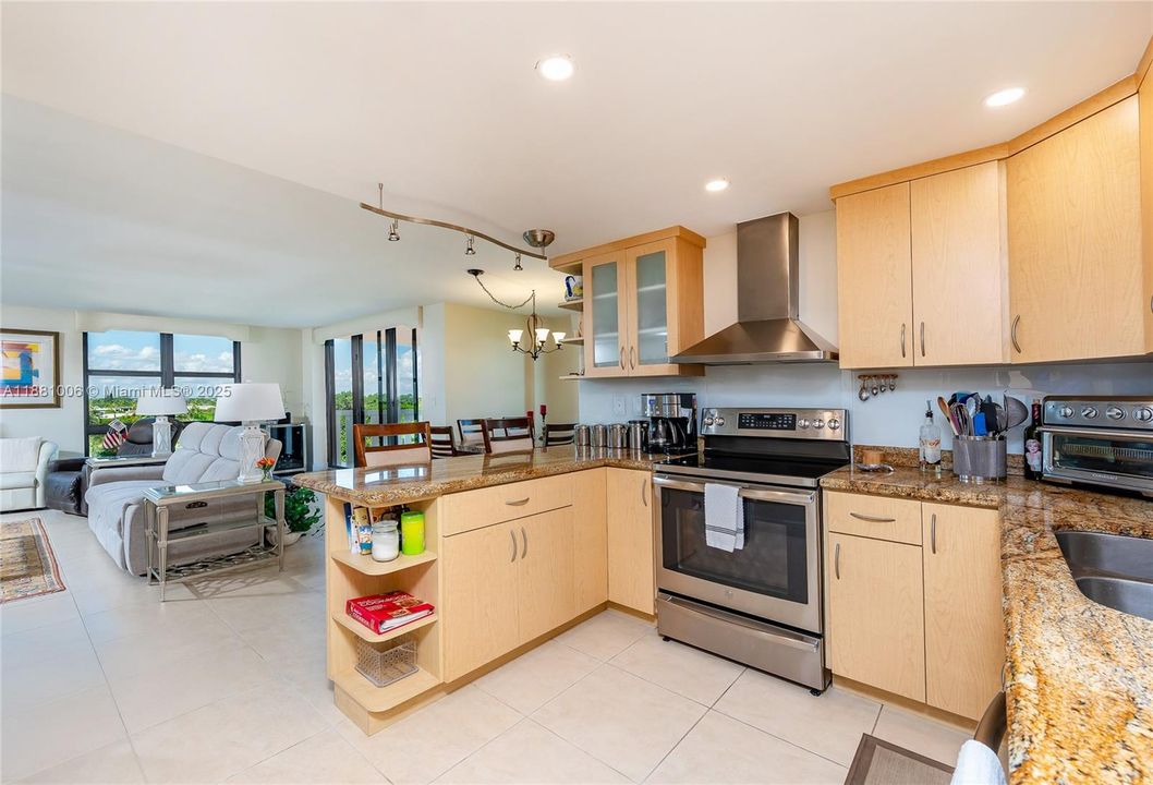 待售: $1,625,000 (2 贝兹, 2 浴室, 1782 平方英尺)