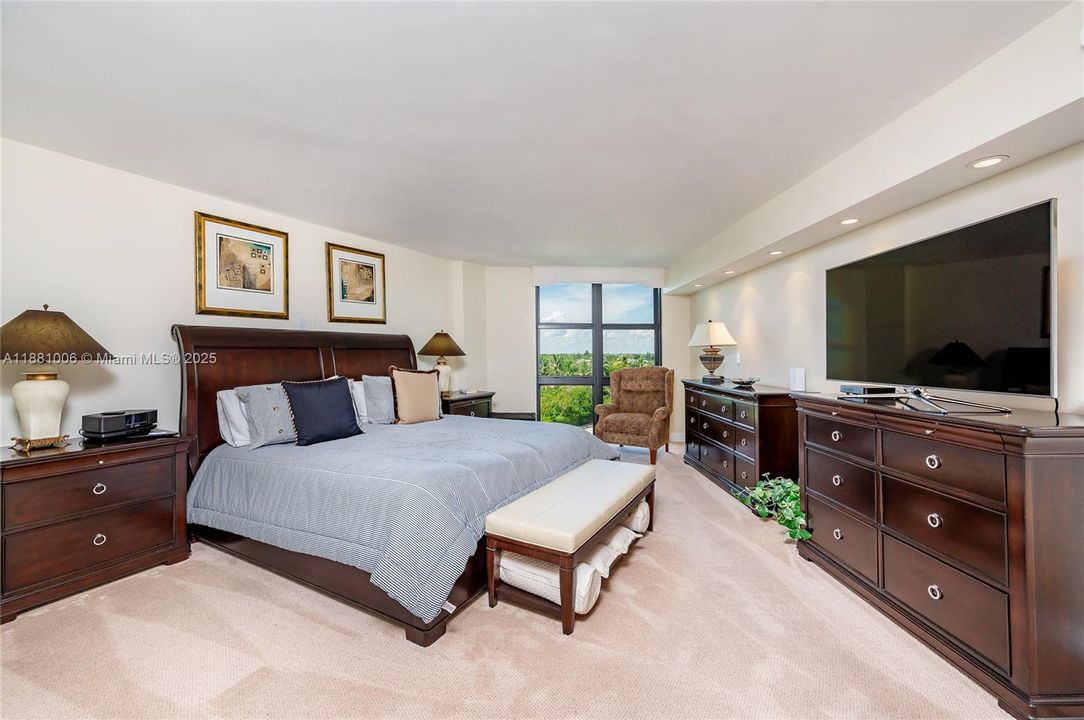 待售: $1,625,000 (2 贝兹, 2 浴室, 1782 平方英尺)