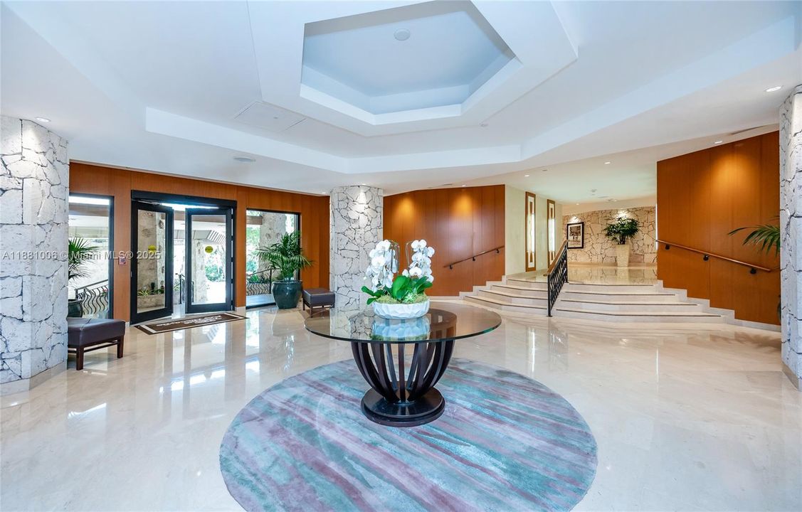 待售: $1,625,000 (2 贝兹, 2 浴室, 1782 平方英尺)