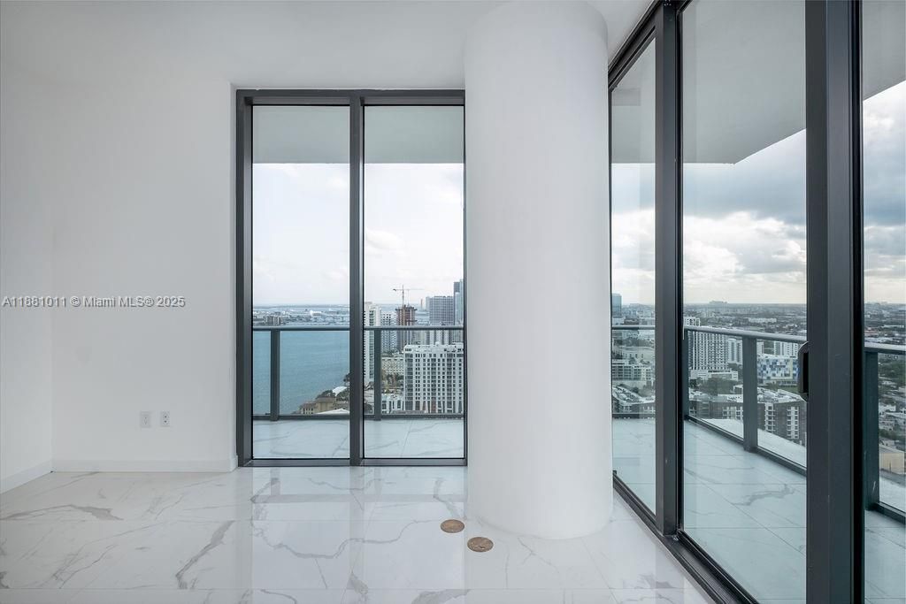 For Sale: $2,225,000 (4 beds, 4 baths, 1871 Square Feet)