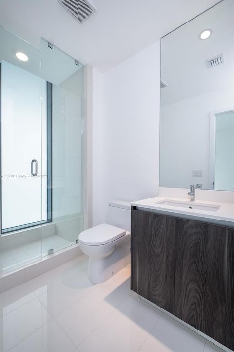 For Sale: $2,225,000 (4 beds, 4 baths, 1871 Square Feet)