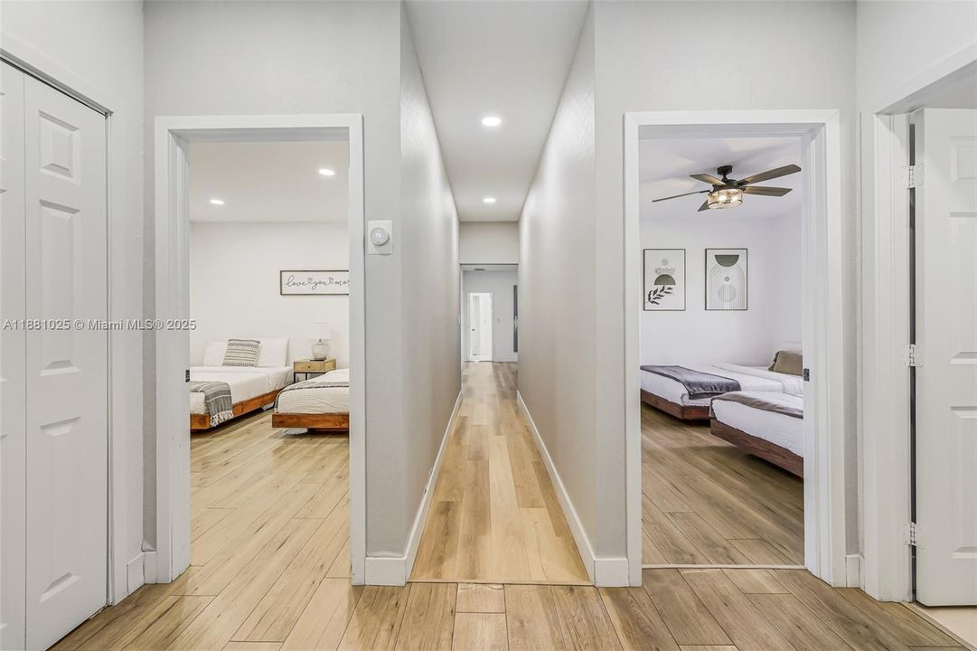 Active With Contract: $2,400,000 (11 beds, 9 baths, 6824 Square Feet)