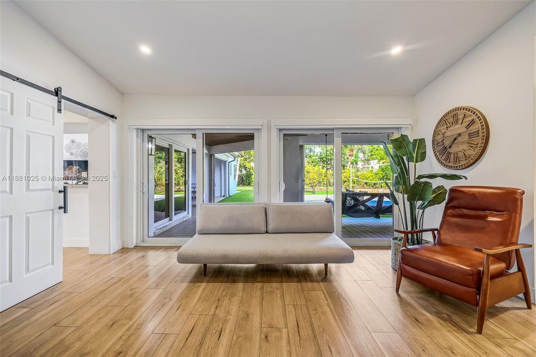 Active With Contract: $2,400,000 (11 beds, 9 baths, 6824 Square Feet)