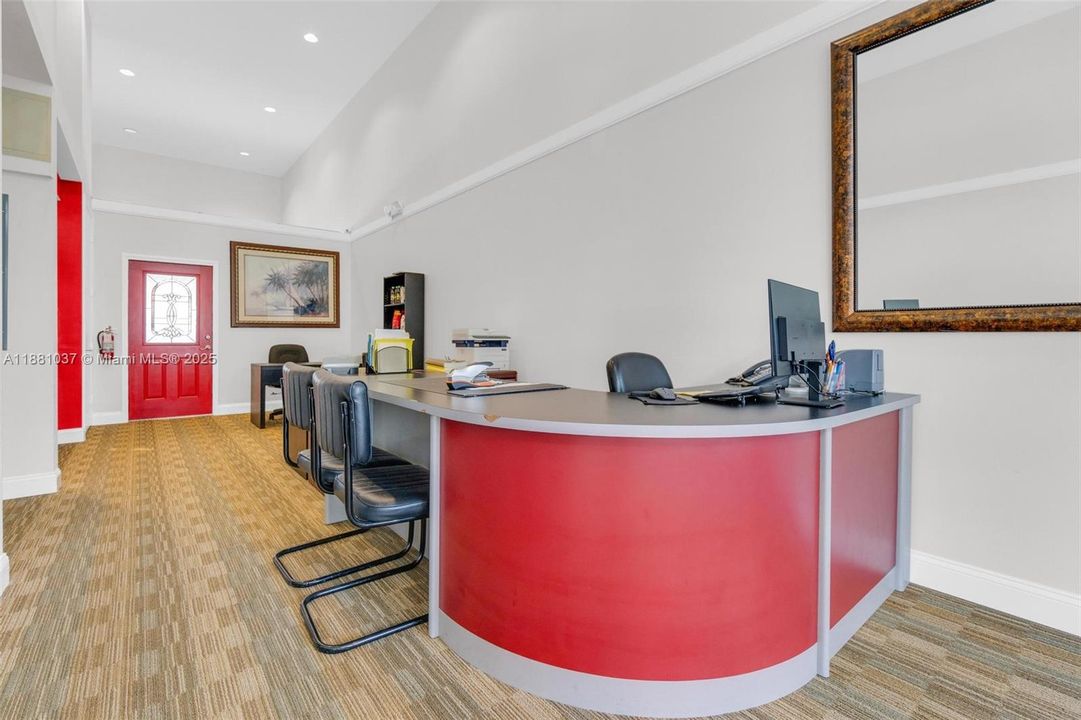 На продажу: $470,000 (0 спален, 0 ванн, 0 Квадратных фут)