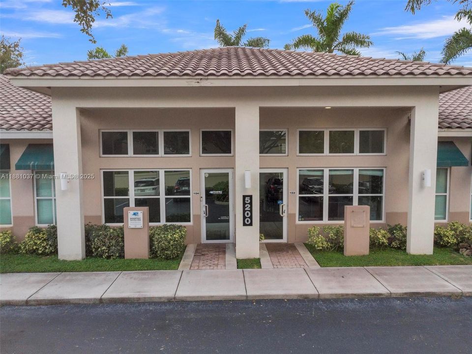 На продажу: $470,000 (0 спален, 0 ванн, 0 Квадратных фут)