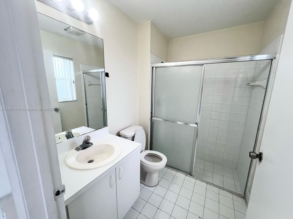 En Venta: $274,900 (3 camas, 2 baños, 1365 Pies cuadrados)