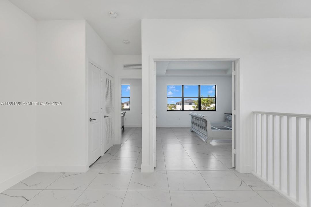 Недавно арендовано: $6,000 (4 спален, 3 ванн, 2704 Квадратных фут)