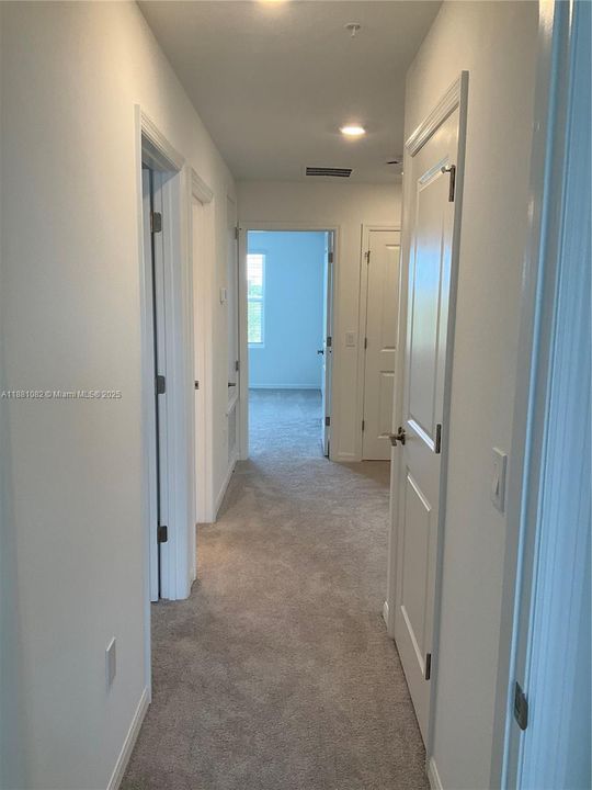 待售: $326,000 (3 贝兹, 2 浴室, 0 平方英尺)