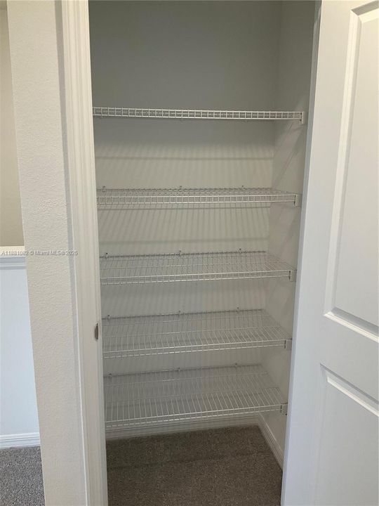 待售: $326,000 (3 贝兹, 2 浴室, 0 平方英尺)