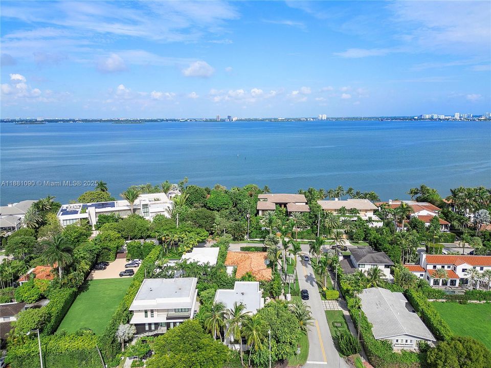 最近租的: $25,000 (4 贝兹, 3 浴室, 2994 平方英尺)