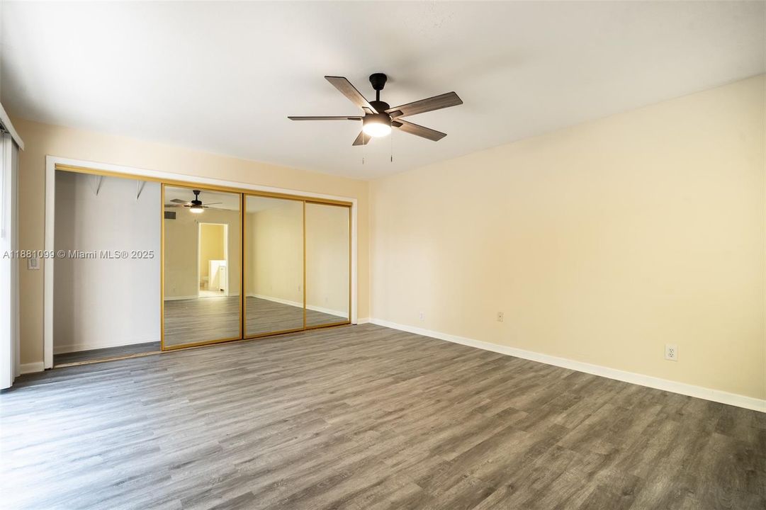 Recently Sold: $220,500 (2 beds, 2 baths, 1530 Square Feet)