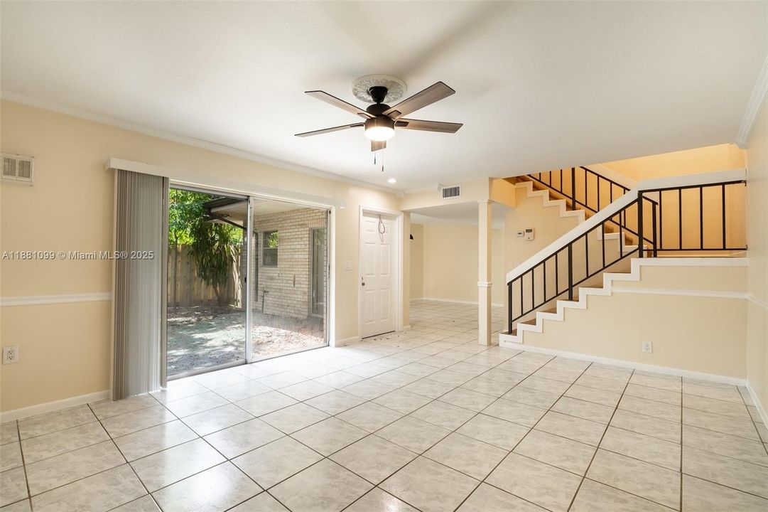 Recently Sold: $220,500 (2 beds, 2 baths, 1530 Square Feet)