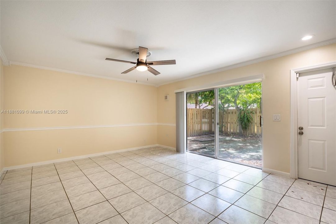 Recently Sold: $220,500 (2 beds, 2 baths, 1530 Square Feet)