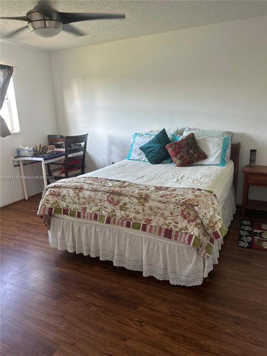 En Venta: $90,000 (2 camas, 2 baños, 850 Pies cuadrados)