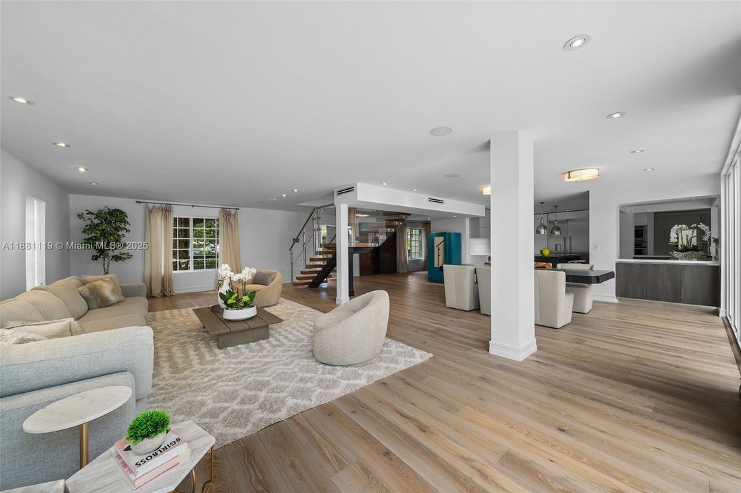 待售: $8,750,000 (4 贝兹, 5 浴室, 3676 平方英尺)