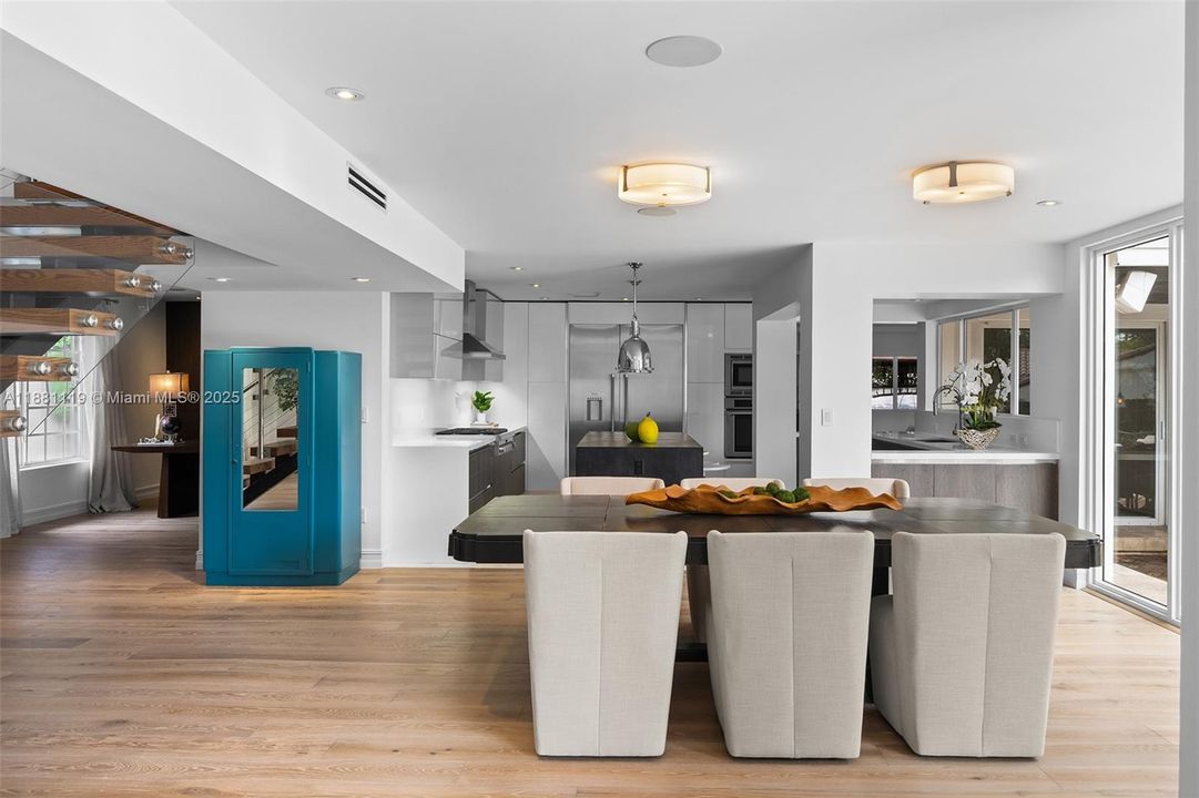 待售: $8,750,000 (4 贝兹, 5 浴室, 3676 平方英尺)