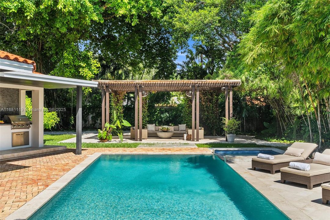 待售: $8,750,000 (4 贝兹, 5 浴室, 3676 平方英尺)