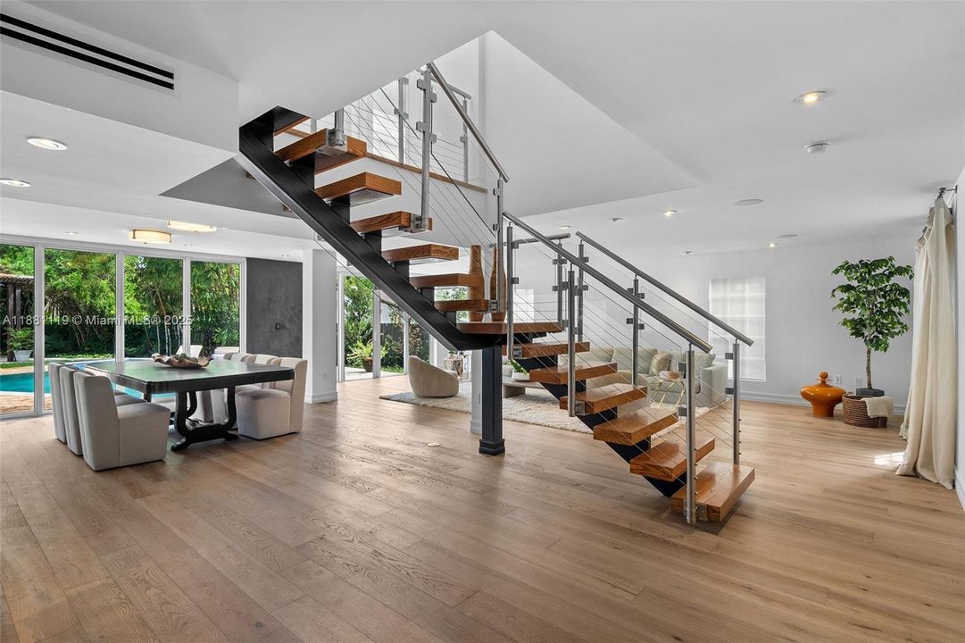 待售: $8,750,000 (4 贝兹, 5 浴室, 3676 平方英尺)