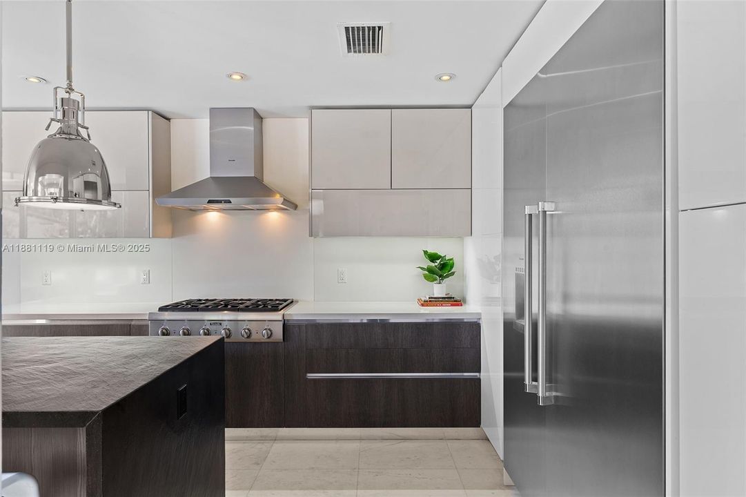 待售: $8,750,000 (4 贝兹, 5 浴室, 3676 平方英尺)