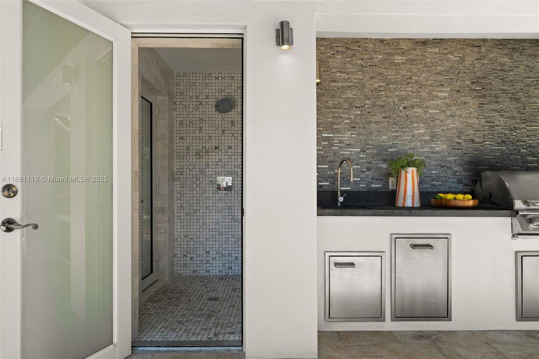 待售: $8,750,000 (4 贝兹, 5 浴室, 3676 平方英尺)